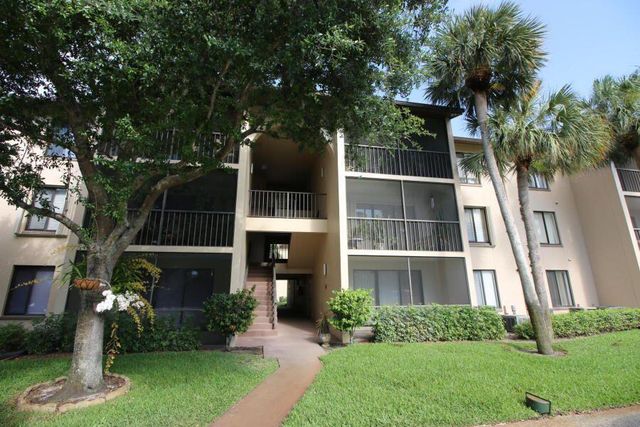 $1,695 | 201 Foxtail Drive, Unit C2 | Greenacres