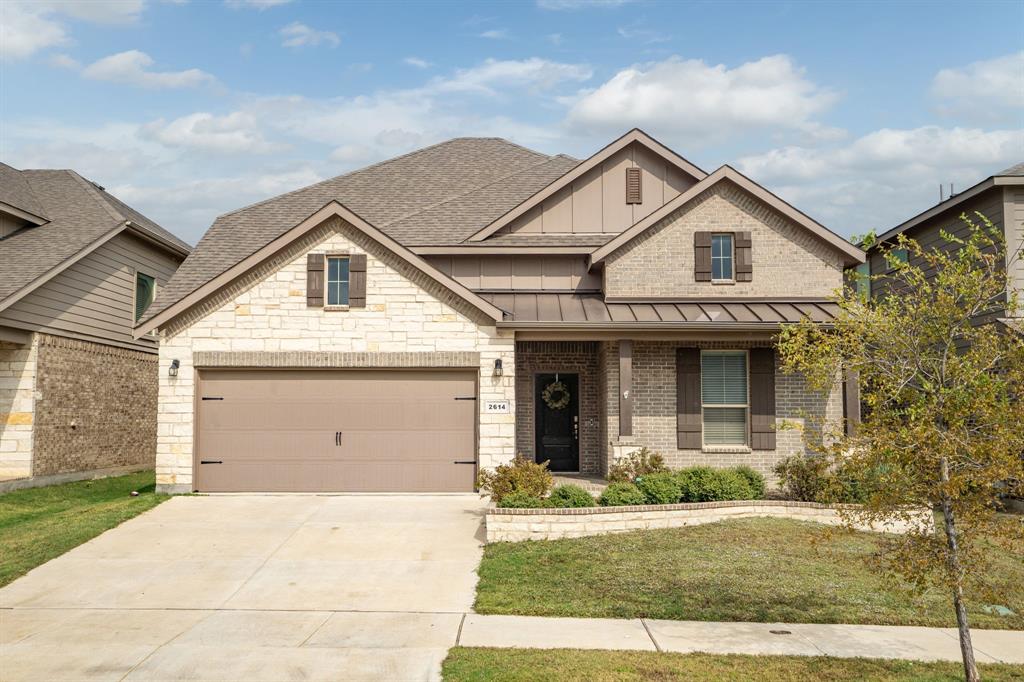 front view of house with a yard