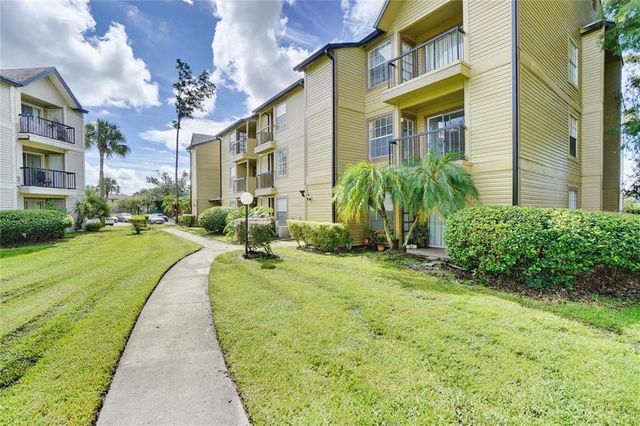 $1,300 | 1908 Lake Atriums Circle, Unit 6 | Americana