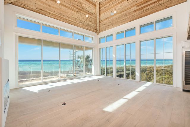 $7,995,000 | 40 Jasmine Circle | Seagrove