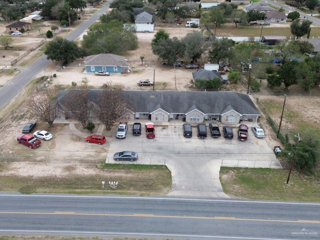 Birds eye view of property