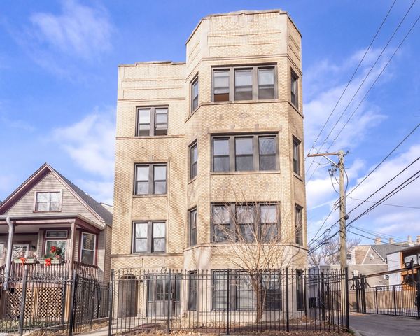 $3,000 | 3414 West Medill Avenue, Unit 2 | Logan Square