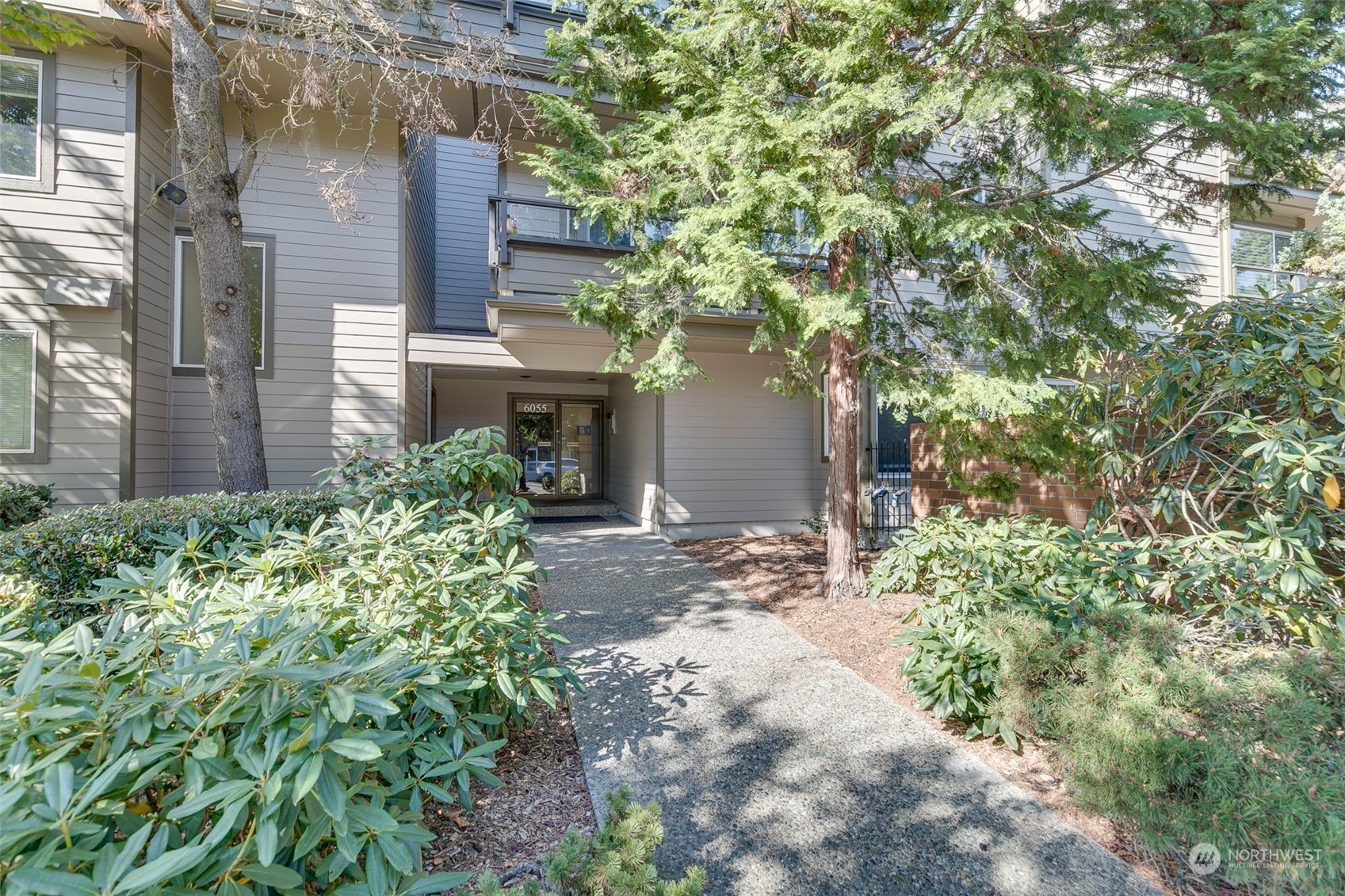 6055 35th Avenue Southwest, Unit 205, Seattle, WA 98126 | Compass