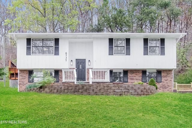 $2,345 | 6737 Langston Drive | Murphy Hills