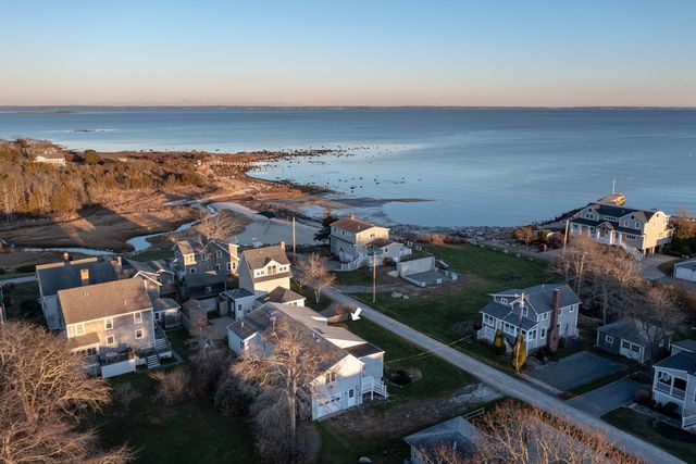 $3,200 | 6 Mattakiset Road | Mattapoisett