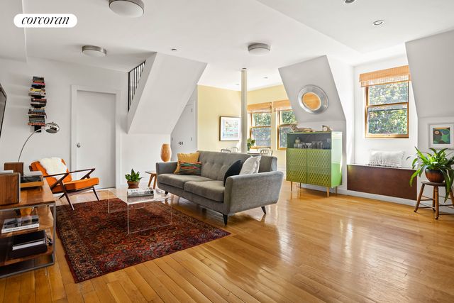 $1,995,000 | 153 Lincoln Place, Unit 3B | Park Slope