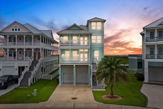 $1,435,000 | 68 Grand Beach Boulevard | Grand Beach