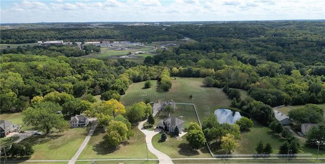 $1,575,000 | 5757 Woodland Drive | Shawnee