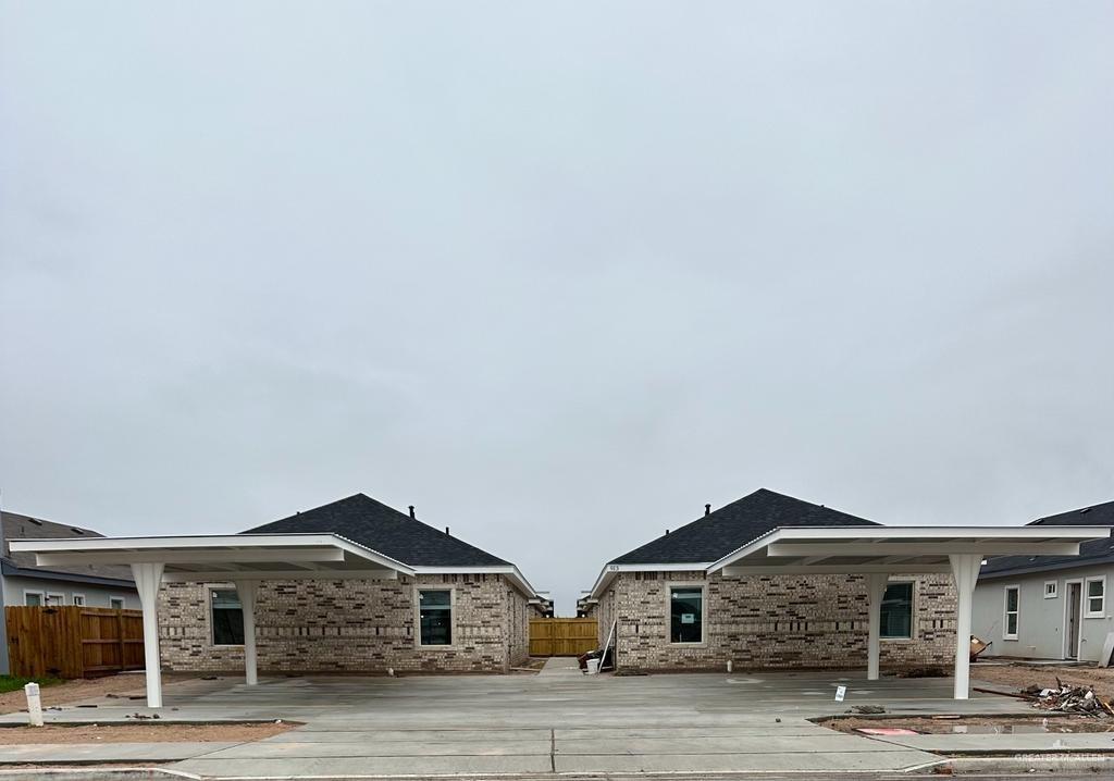 a front view of house with yard