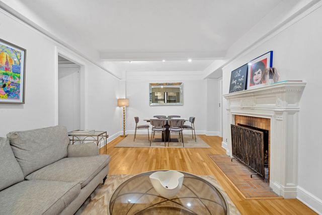 $790,000 | 205 East 78th Street, Unit 7T | Upper East Side