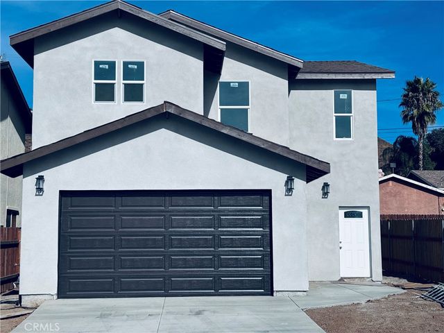 $550,000 | 749 Lake Street | South Lake Elsinore