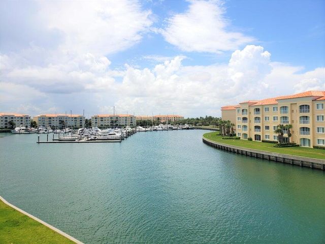 $2,700 | 18 Harbour Isle Drive West, Unit 301 | Harbour Isle at Hutchinson Island