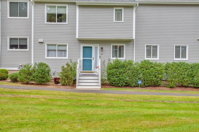 $599,000 | 312 Field Point Road, Unit 312 | Branford