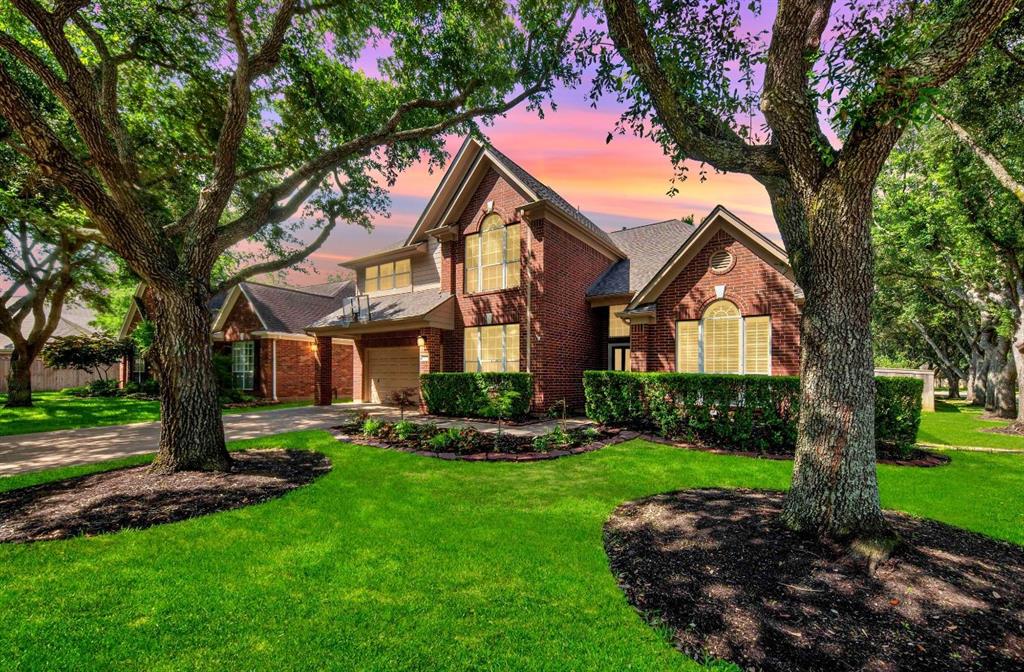 Highly desirable Cinco Ranch!!   5 bedroom with private study, formal dining, and large game room