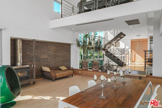 $3,999,000 | 411 North Venice Boulevard | Venice