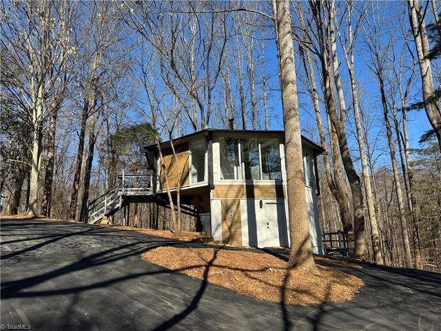 $379,000 | 164 Johnson Ridge Road | Elkin