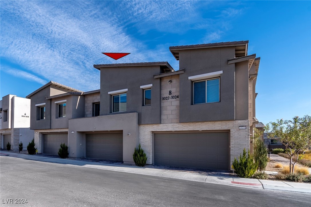 Modern Townhome in Summerlin West