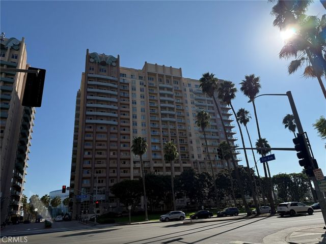 $749,000 | 388 East Ocean Boulevard, Unit 408 | Downtown Long Beach