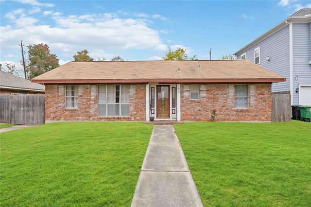 $350,000 | 830 Judiway Street | Oak Forest-Garden Oaks