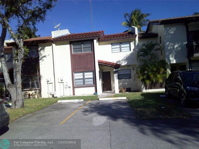 $2,500 | 3810 Southwest 52nd Avenue | Pembroke Park