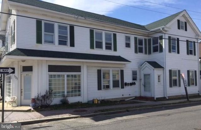 $879,000 | 135 East Main Street | Tuckerton