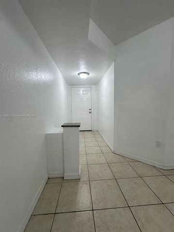 $2,250 | 13820 Northeast 3rd Court, Unit 204 | Central North Miami