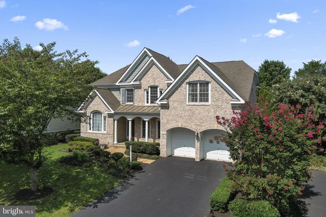 $1,140,000 | 8154 Snead Loop | Lake Manassas