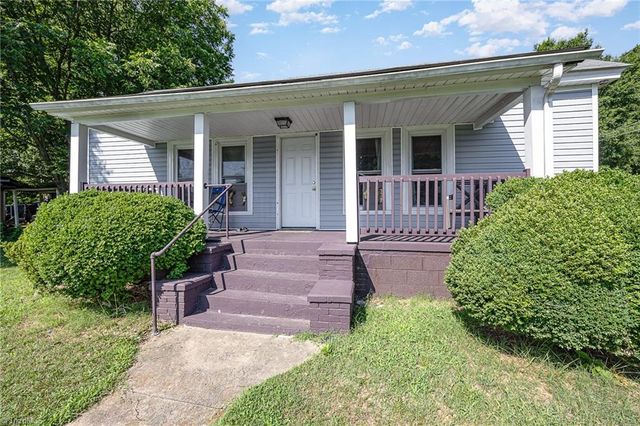 $155,000 | 105 North Center Street | Eden