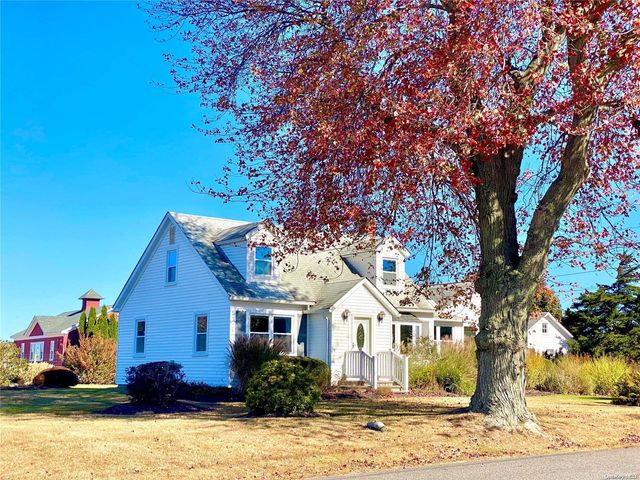 $835,000 | 5535 Old North Road | Southold