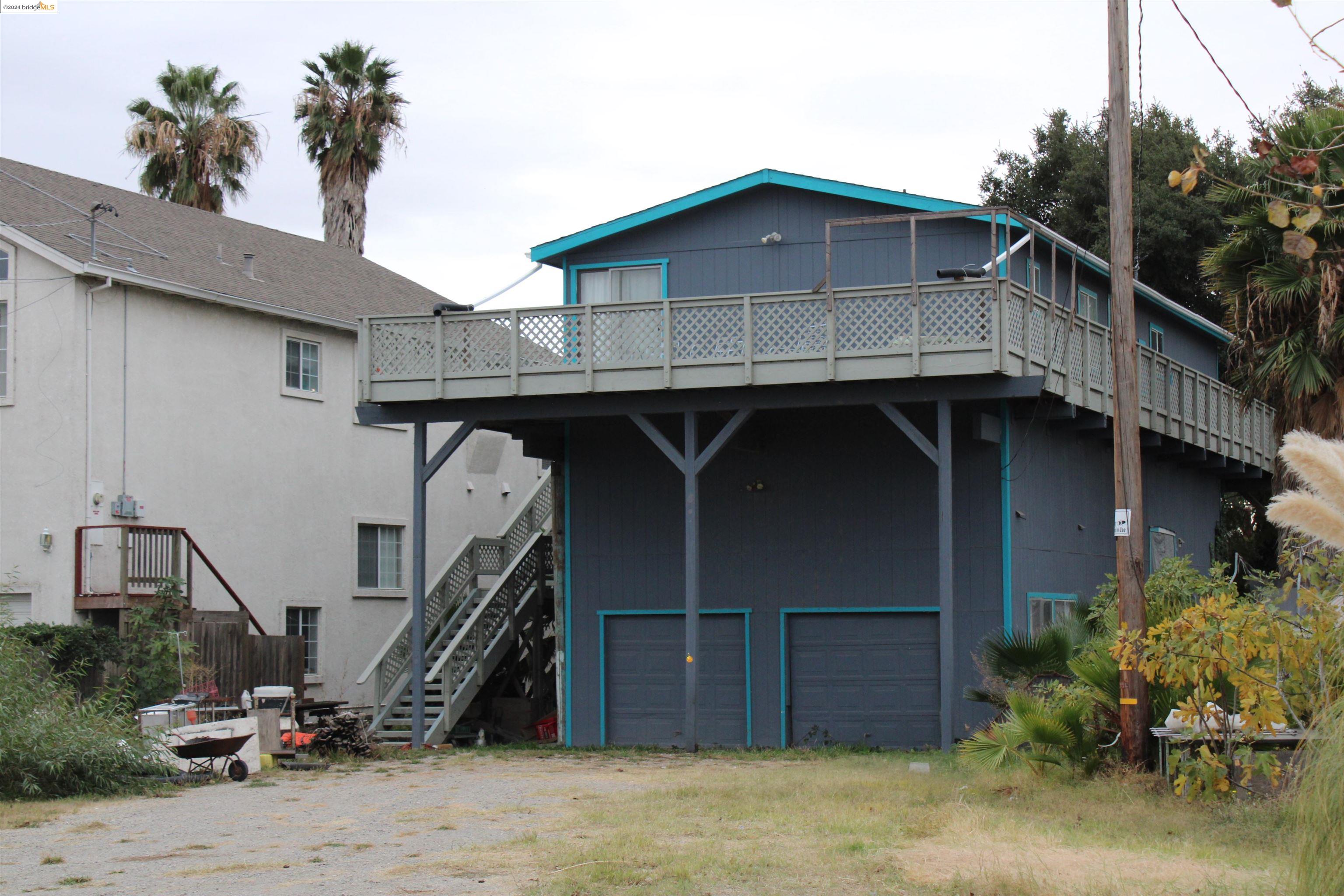 a view of a house with garage