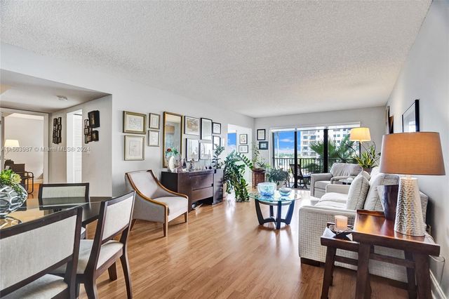 $475,000 | 1201 South Ocean Drive, Unit 609S | South Central Beach