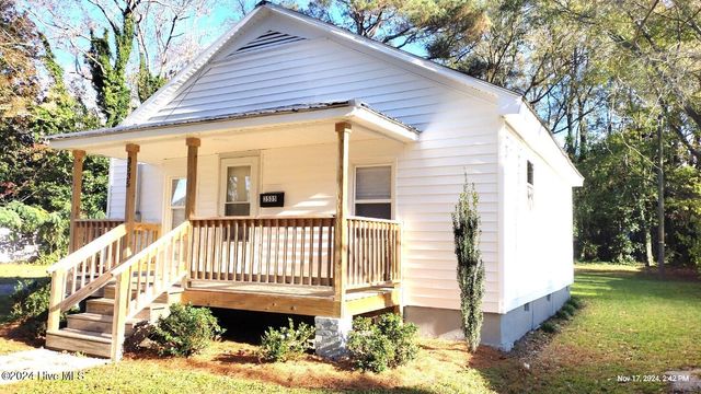 $130,000 | 3535 South Barrett Street | Farmville