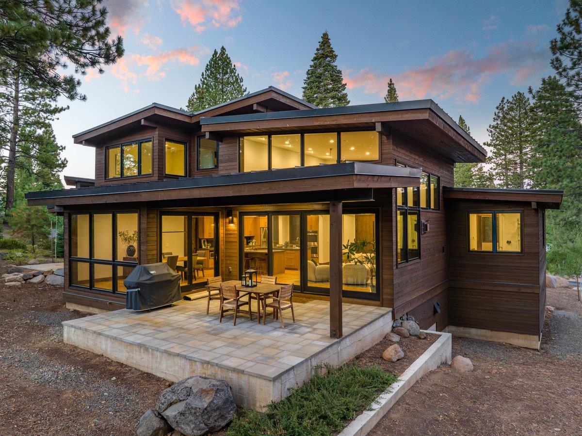 a view of house with a outdoor space