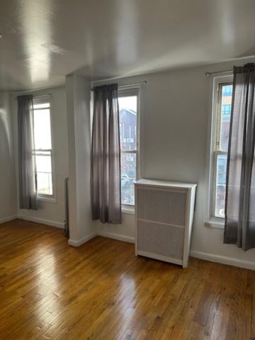 $2,900 | 1483 Gates Avenue, Unit 2 | Bushwick