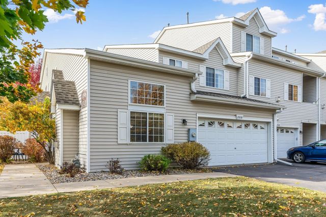 $299,900 | 17608 Hackberry Court | Eden Prairie