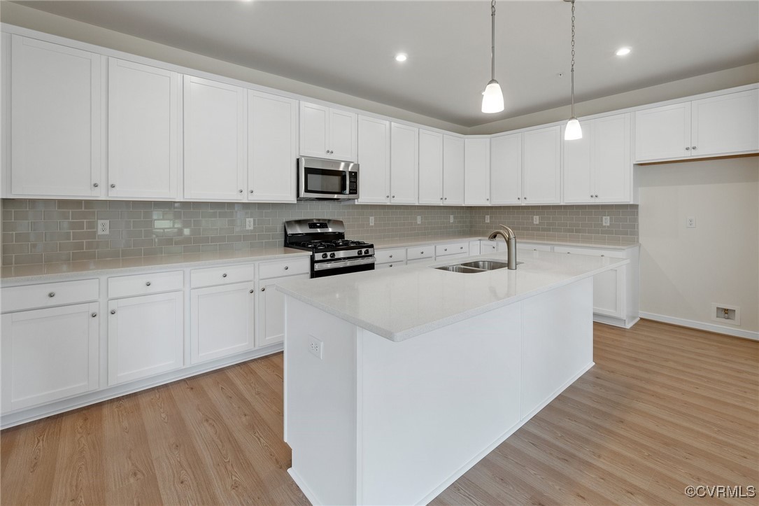 This kitchen is every entertainer's dream! 
CONDO