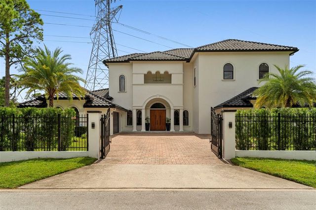 $1,800,000 | 8000 Oakland Place