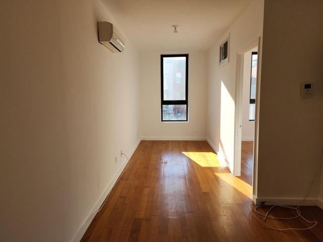 $2,400 | 557 Lafayette Avenue, Unit 3B | Bedford-Stuyvesant