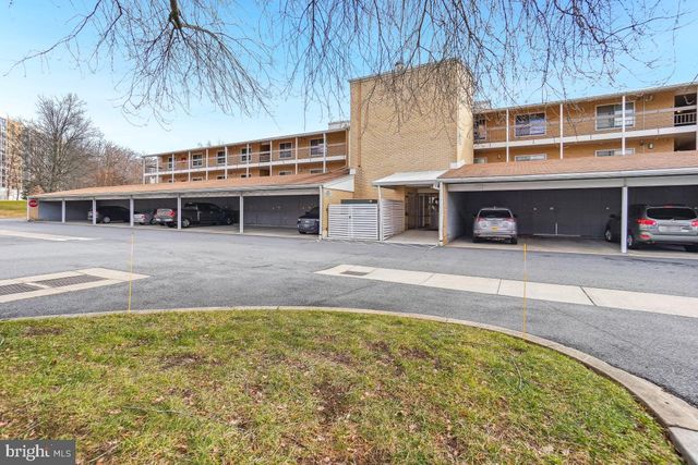 $234,900 | 15121 Glade Drive, Unit 133B | Leisure World