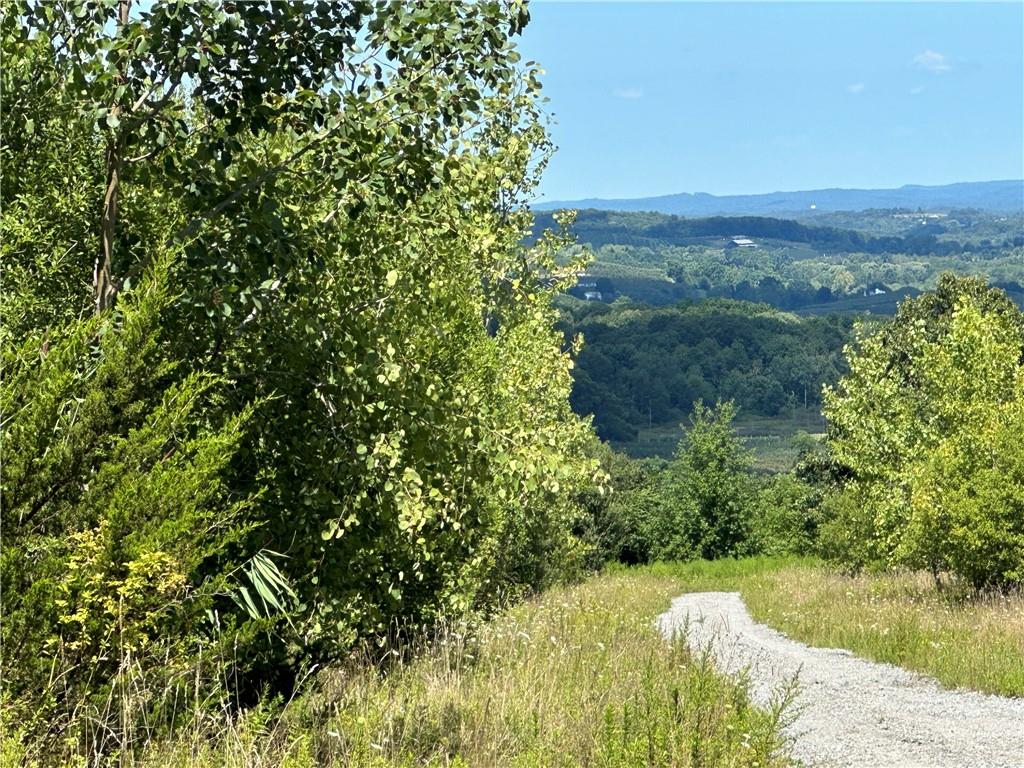 View of mountain feature