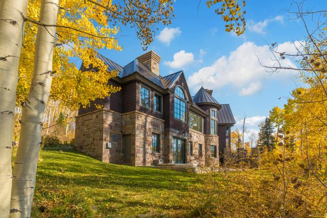 $8,700,000 | 1130 Elk Run | Elk Run