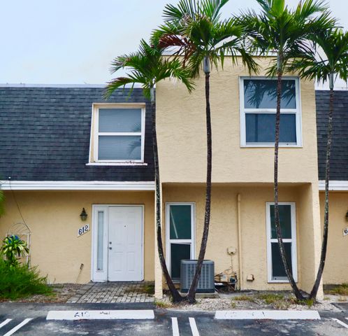 $260,000 | 612 Southwest 1st Street | Boynton Beach