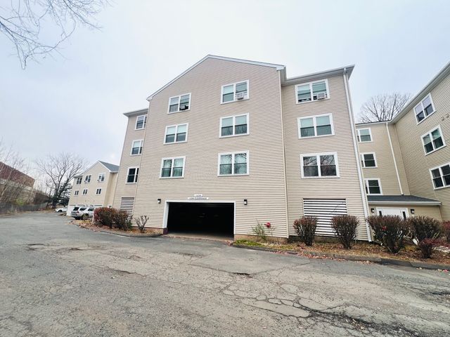 $1,700 | 1239 East Street, Unit A2 | New Britain