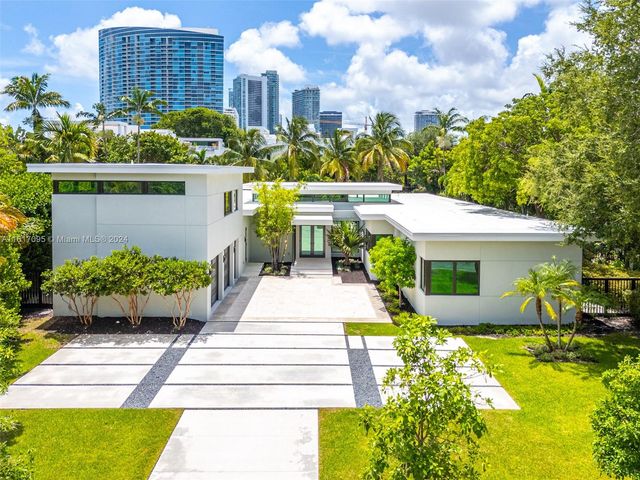 $8,499,000 | 450 Sabal Palm Road | Bay Point