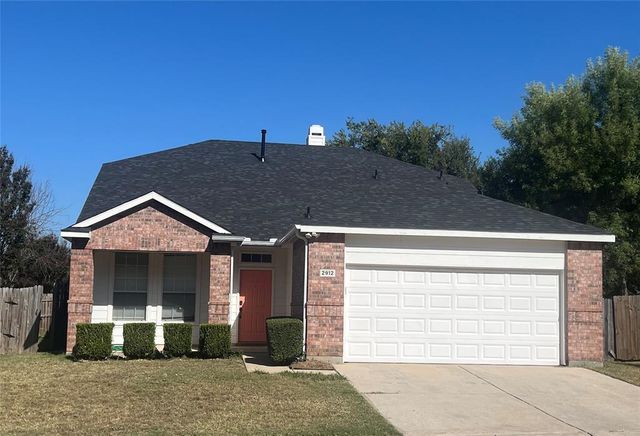 $330,000 | 2912 Blacksmith Court | Grand Prairie