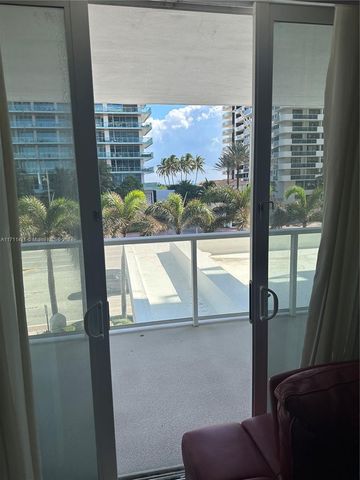 $3,500 | 5750 Collins Avenue, Unit 3H | Millionaire's Row