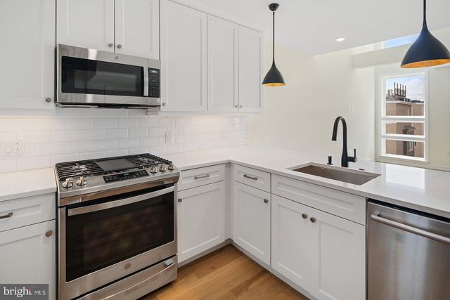 $3,600 | 806 North 2nd Street, Unit 402 | Northern Liberties