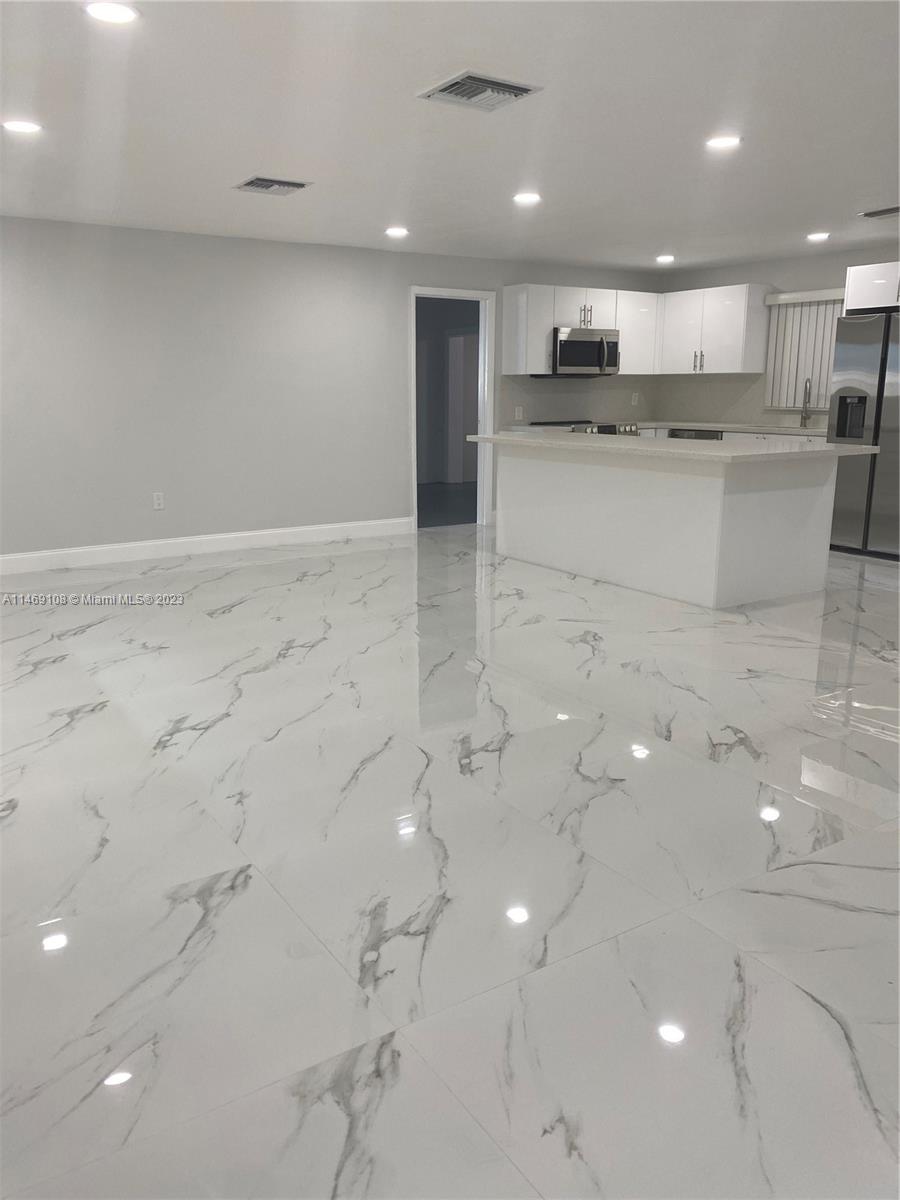 Broward County's Top Metallic Epoxy Countertop Coating Experts