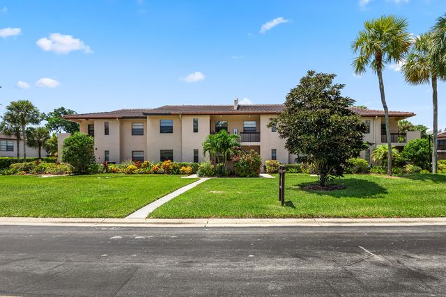 $2,500 | 9299 Vista Del Lago, Unit 16F | Boca Lago