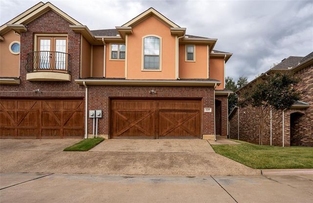 $339,900 | 225 Corinna Court | Hurst